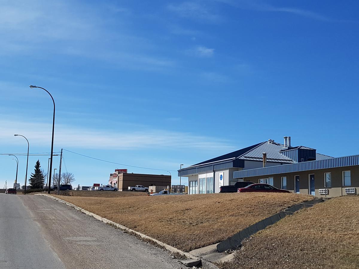 Widus Inn Swift Current Dış mekan fotoğraf